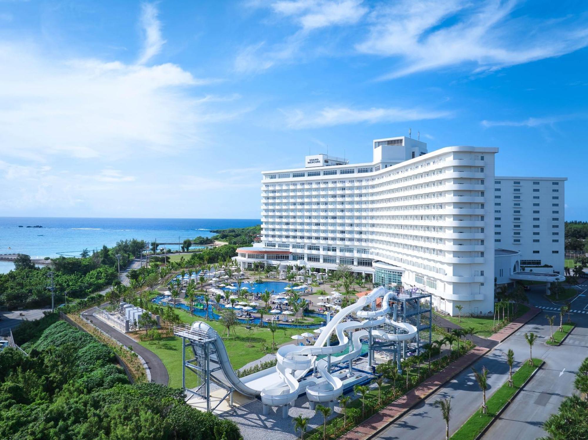 Grand Mercure Okinawa Cape Zanpa Resort يوميتان المظهر الخارجي الصورة